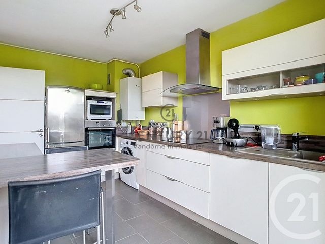 Appartement F2 à vendre - 3 pièces - 68.58 m2 - CREPY EN VALOIS - 60 - PICARDIE - Century 21 Vandôme Immobilier