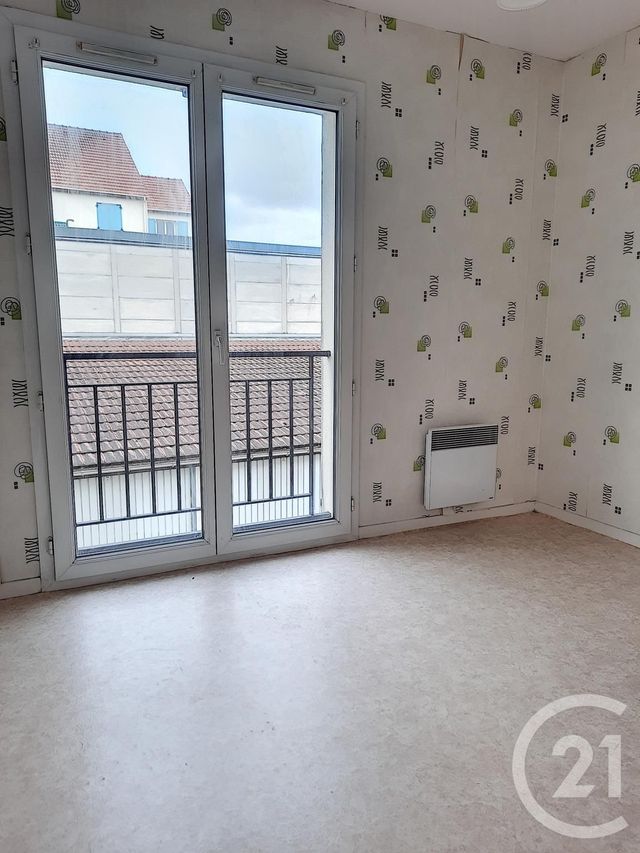 Afficher la photo en grand Appartement F2 à louer - 2 pièces - 44.68 m2 - CREPY EN VALOIS - 60 - PICARDIE - Century 21 Vandôme Immobilier