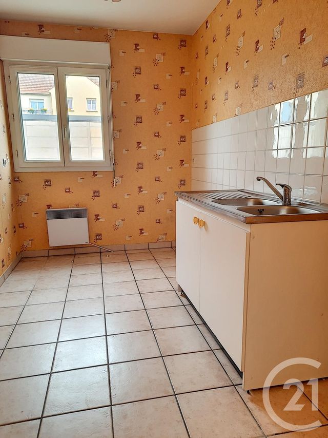 Afficher la photo en grand Appartement F2 à louer - 2 pièces - 44.68 m2 - CREPY EN VALOIS - 60 - PICARDIE - Century 21 Vandôme Immobilier