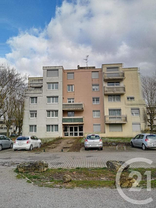 Appartement F3 à louer - 3 pièces - 72.0 m2 - CREPY EN VALOIS - 60 - PICARDIE - Century 21 Vandôme Immobilier Appartement F3 à louer - 3 pièces - 72.0 m2 - CREPY EN VALOIS - 60 - PICARDIE - Century 21 Vandôme Immobilier