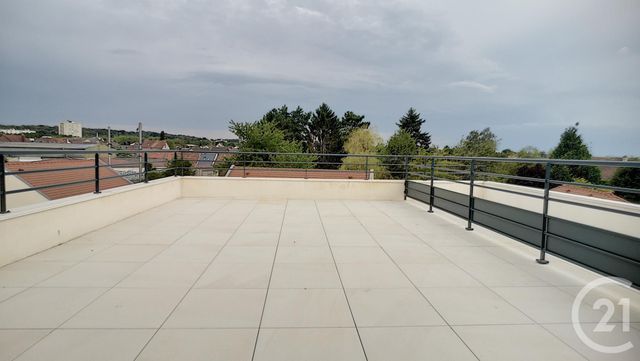 Appartement F5 à louer - 5 pièces - 115.0 m2 - CREPY EN VALOIS - 60 - PICARDIE - Century 21 Vandôme Immobilier Appartement F5 à louer - 5 pièces - 115.0 m2 - CREPY EN VALOIS - 60 - PICARDIE - Century 21 Vandôme Immobilier