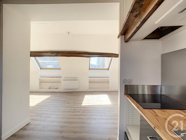 Afficher la photo en grand Appartement F3 à louer - 3 pièces - 57.0 m2 - CREPY EN VALOIS - 60 - PICARDIE - Century 21 Vandôme Immobilier