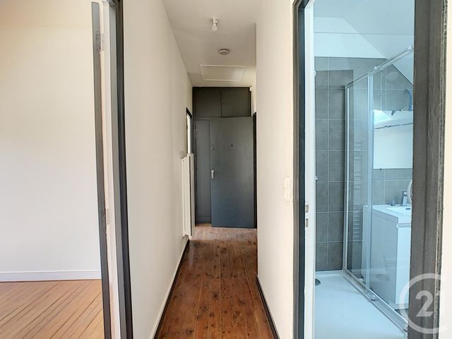 Afficher la photo en grand Appartement F3 à louer - 3 pièces - 57.0 m2 - CREPY EN VALOIS - 60 - PICARDIE - Century 21 Vandôme Immobilier