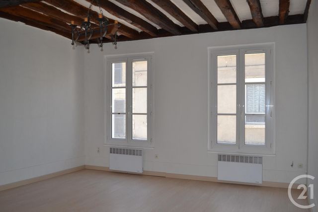 Afficher la photo en grand Studio à louer - 1 pièce - 23.85 m2 - CREPY EN VALOIS - 60 - PICARDIE - Century 21 Vandôme Immobilier