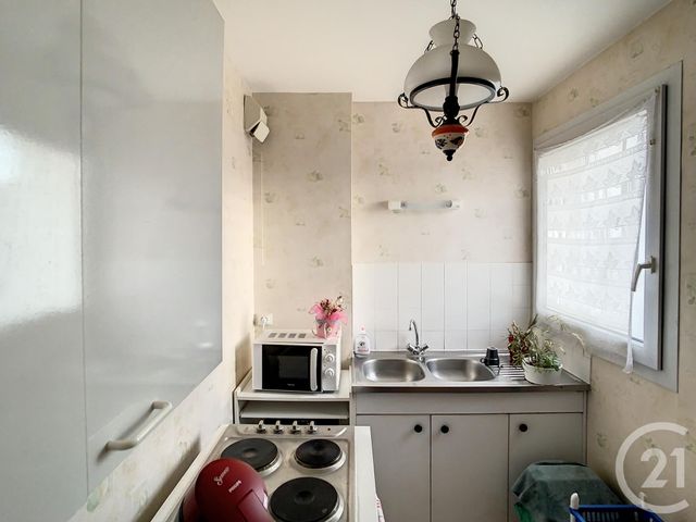 Appartement F2 à vendre - 2 pièces - 50.83 m2 - CREPY EN VALOIS - 60 - PICARDIE - Century 21 Vandôme Immobilier