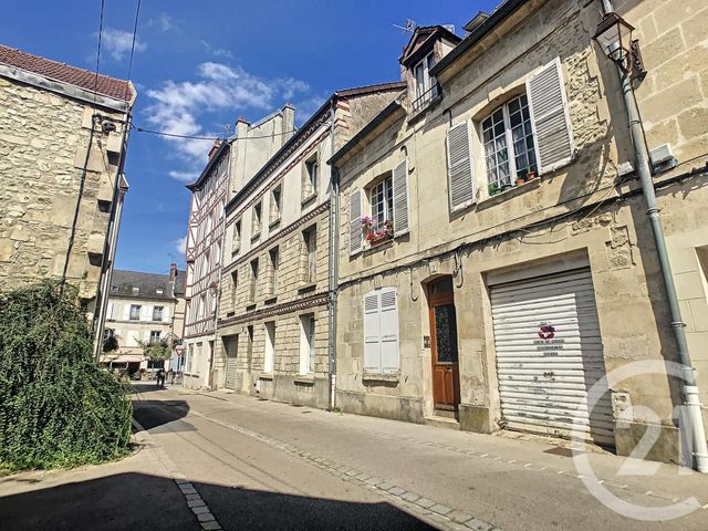 Parking à louer CREPY EN VALOIS