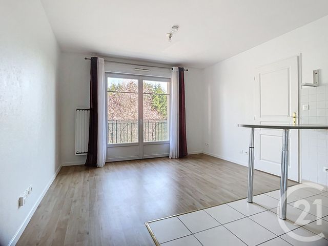 Appartement F2 à vendre - 2 pièces - 36.44 m2 - CREPY EN VALOIS - 60 - PICARDIE - Century 21 Vandôme Immobilier