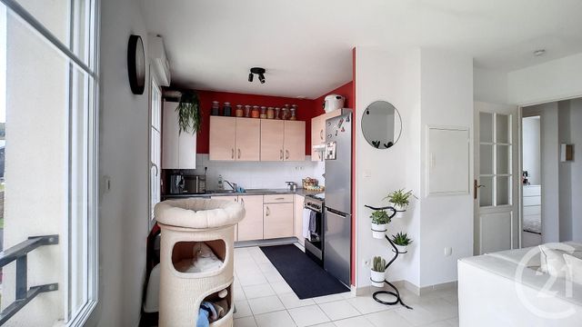 appartement à louer - 3 pièces - 54.85 m2 - CREPY EN VALOIS - 60 - PICARDIE - Century 21 Vandôme Immobilier