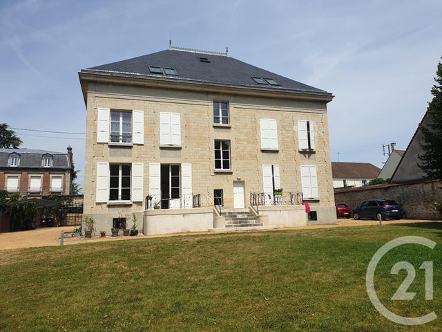 Appartement F3 à louer - 3 pièces - 59.1 m2 - CREPY EN VALOIS - 60 - PICARDIE - Century 21 Vandôme Immobilier