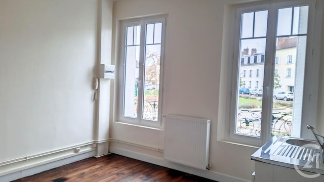 Appartement F1 à louer - 1 pièce - 36.5 m2 - NANTEUIL LE HAUDOUIN - 60 - PICARDIE - Century 21 Vandôme Immobilier