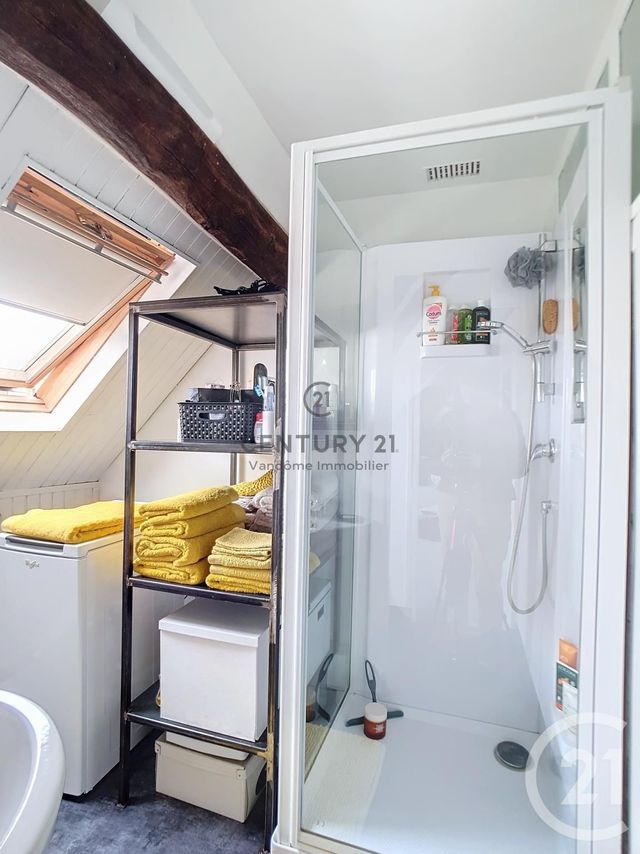 Appartement F2 à vendre - 3 pièces - 74.51 m2 - CREPY EN VALOIS - 60 - PICARDIE - Century 21 Vandôme Immobilier