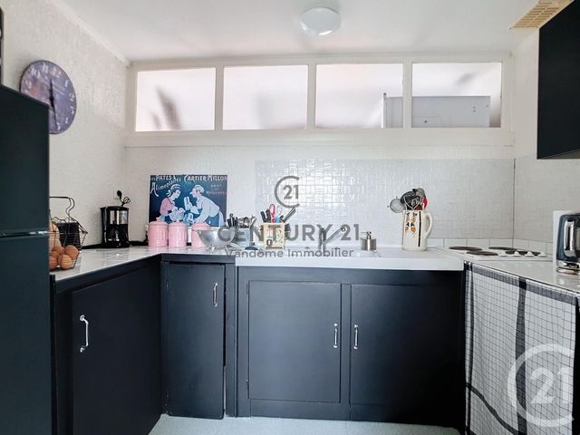 Appartement F2 à vendre - 3 pièces - 74.51 m2 - CREPY EN VALOIS - 60 - PICARDIE - Century 21 Vandôme Immobilier