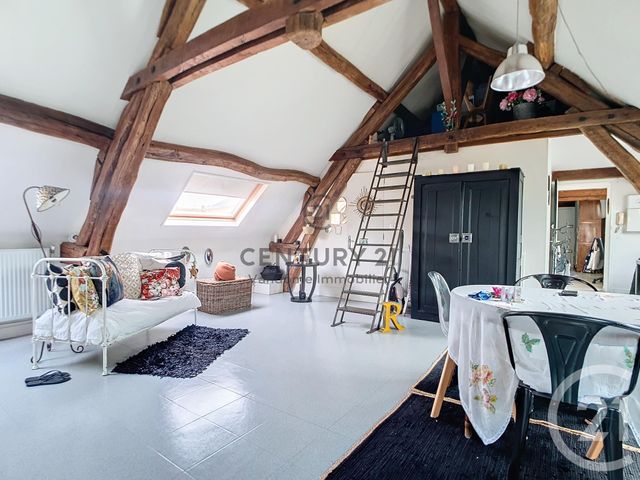 Appartement F2 à vendre - 3 pièces - 74.51 m2 - CREPY EN VALOIS - 60 - PICARDIE - Century 21 Vandôme Immobilier