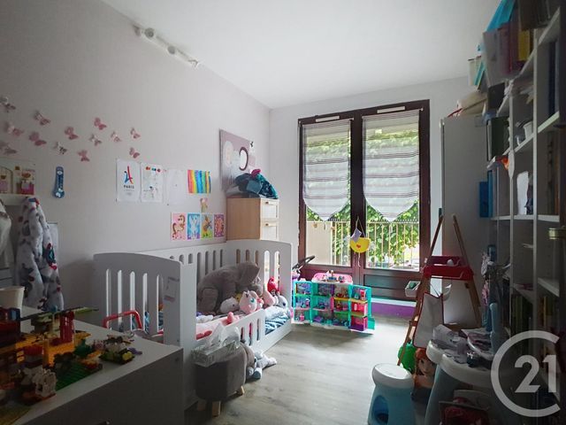 Appartement F4 à vendre - 4 pièces - 78.37 m2 - CREPY EN VALOIS - 60 - PICARDIE - Century 21 Vandôme Immobilier