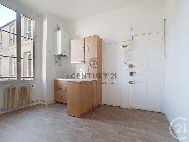 Appartement F2 à vendre - 2 pièces - 26.87 m2 - CREPY EN VALOIS - 60 - PICARDIE - Century 21 Vandôme Immobilier