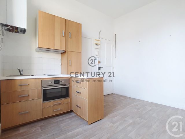 Appartement F2 à vendre - 2 pièces - 26.87 m2 - CREPY EN VALOIS - 60 - PICARDIE - Century 21 Vandôme Immobilier