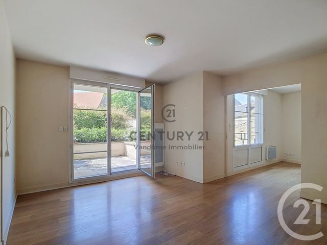 Appartement F3 à vendre - 3 pièces - 76.76 m2 - CREPY EN VALOIS - 60 - PICARDIE - Century 21 Vandôme Immobilier