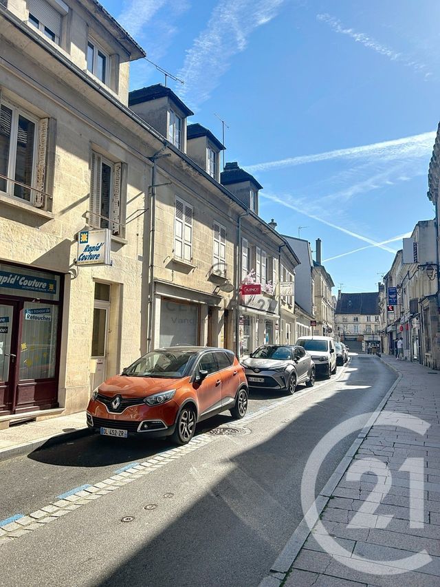 commerce à louer - 30.0 m2 - CREPY EN VALOIS - 60 - PICARDIE - Century 21 Vandôme Immobilier