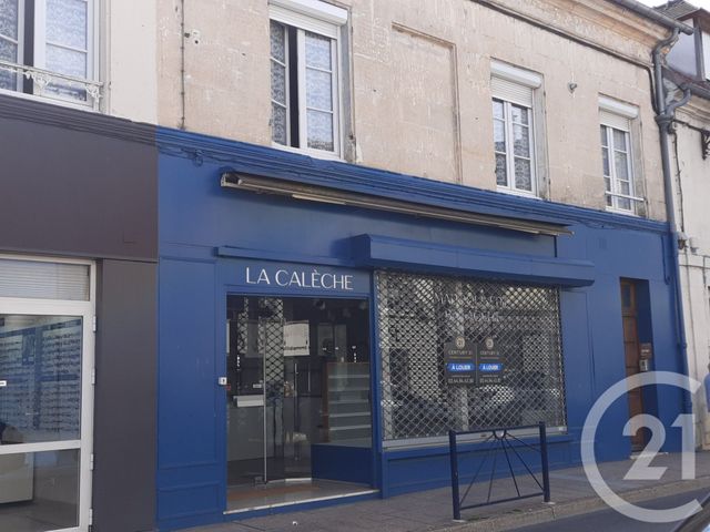 commerce à louer - 45.0 m2 - CREPY EN VALOIS - 60 - PICARDIE - Century 21 Vandôme Immobilier