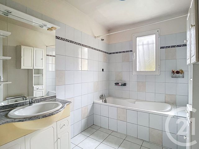 maison à vendre - 6 pièces - 112.42 m2 - CREPY EN VALOIS - 60 - PICARDIE - Century 21 Vandôme Immobilier