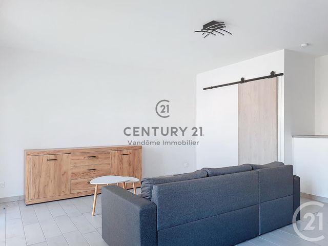 Appartement F1 à louer - 1 pièce - 33.29 m2 - CREPY EN VALOIS - 60 - PICARDIE - Century 21 Vandôme Immobilier