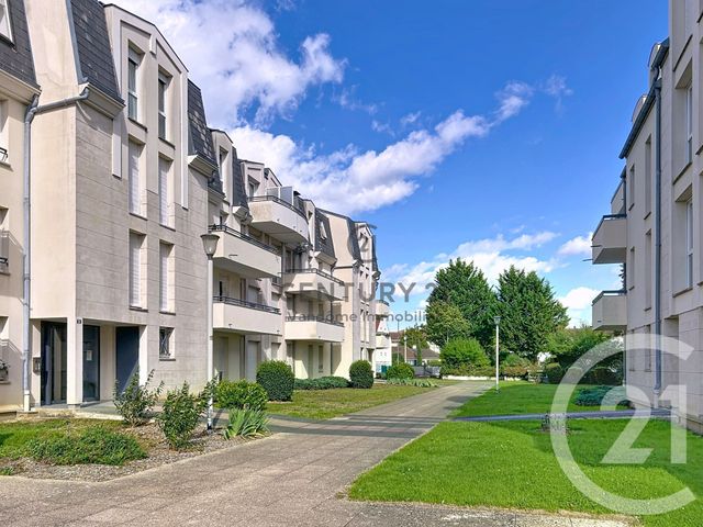 Appartement F4 à louer - 4 pièces - 78.51 m2 - COMPIEGNE - 60 - PICARDIE - Century 21 Vandôme Immobilier