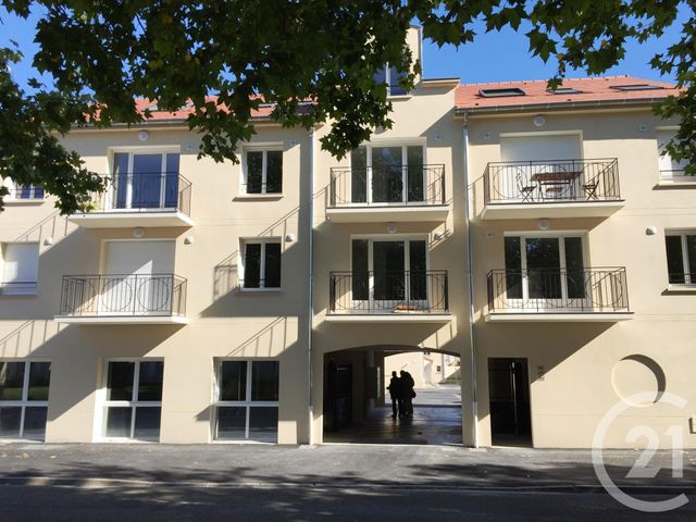 Appartement F2 à louer - 2 pièces - 29.95 m2 - CREPY EN VALOIS - 60 - PICARDIE - Century 21 Vandôme Immobilier