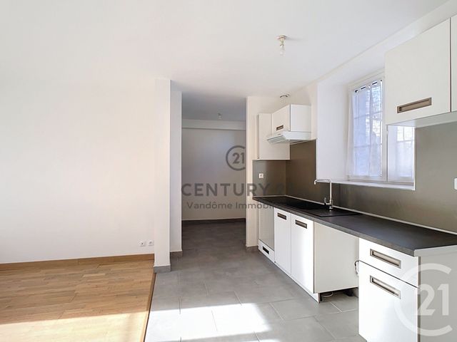Appartement à louer - 3 pièces - 53.8 m2 - VAUMOISE - 60 - PICARDIE - Century 21 Vandôme Immobilier