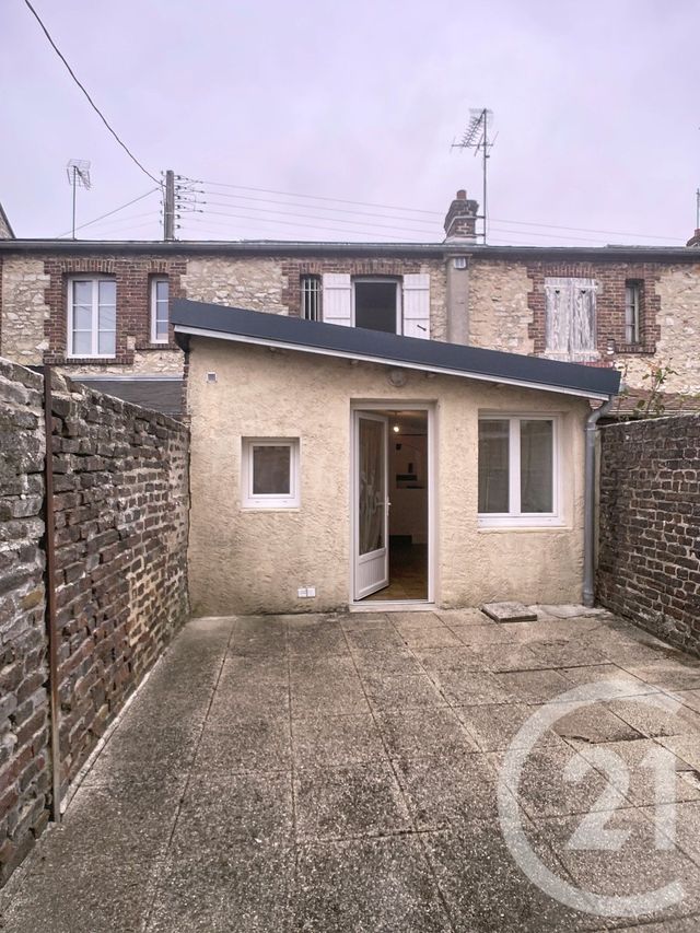 maison à louer - 60 pièces - 62.76 m2 - CREPY EN VALOIS - 60 - PICARDIE - Century 21 Vandôme Immobilier