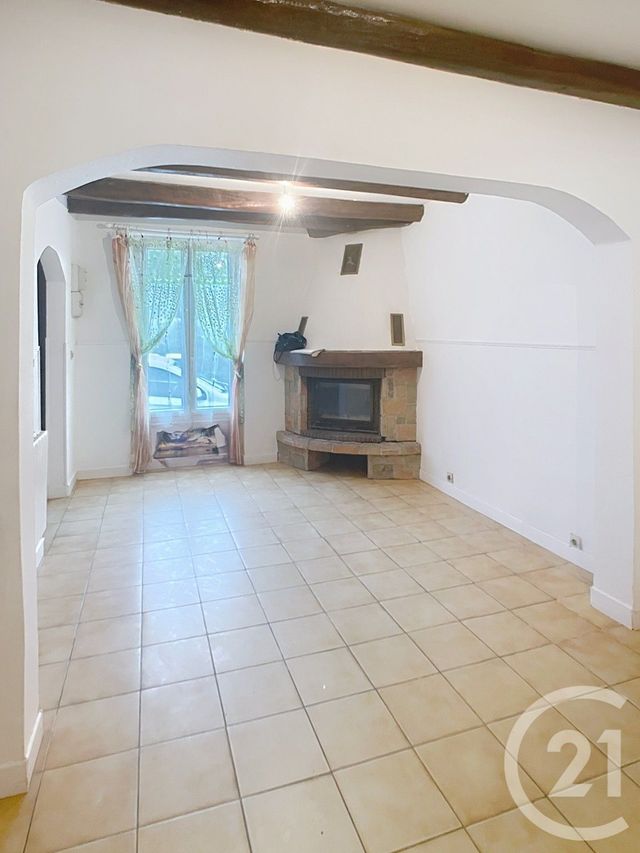 maison à louer - 60 pièces - 62.76 m2 - CREPY EN VALOIS - 60 - PICARDIE - Century 21 Vandôme Immobilier