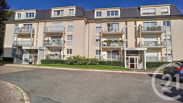 Afficher la photo en grand Appartement F1 à louer - 1 pièce - 24.0 m2 - CREPY EN VALOIS - 60 - PICARDIE - Century 21 Vandôme Immobilier