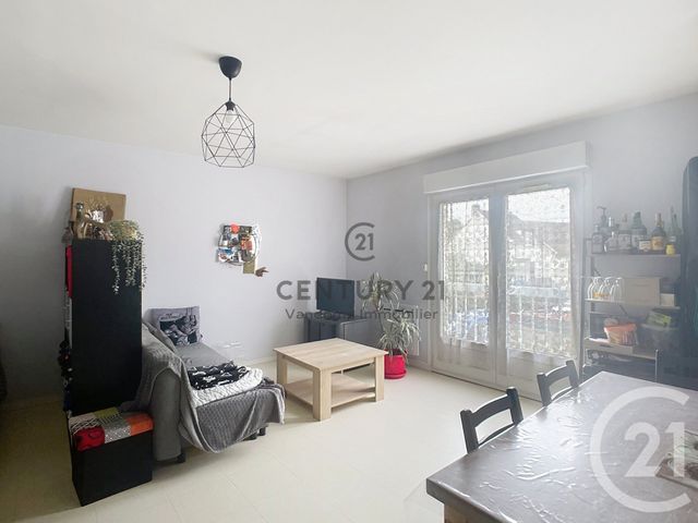 Appartement F1 à louer - 1 pièce - 35.5 m2 - CREPY EN VALOIS - 60 - PICARDIE - Century 21 Vandôme Immobilier