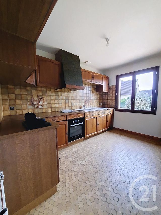 maison à louer - 4 pièces - 97.96 m2 - CREPY EN VALOIS - 60 - PICARDIE - Century 21 Vandôme Immobilier