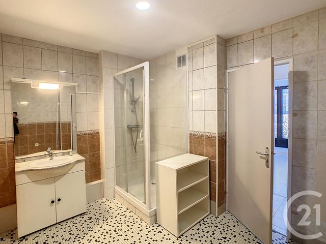 Appartement F4 à louer - 4 pièces - 78.63 m2 - CREPY EN VALOIS - 60 - PICARDIE - Century 21 Vandôme Immobilier