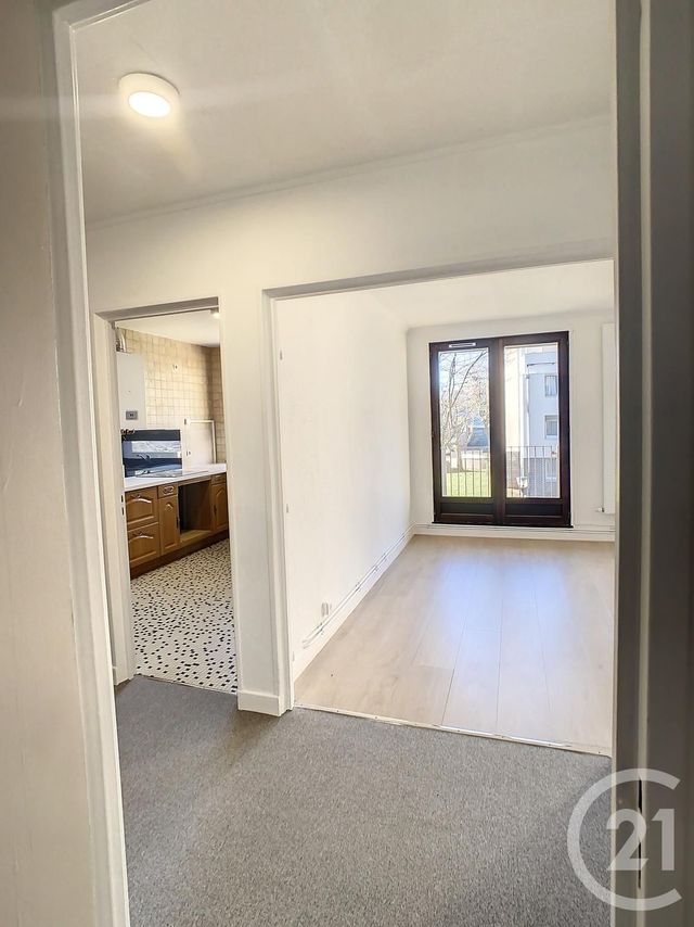 Appartement F4 à louer - 4 pièces - 78.63 m2 - CREPY EN VALOIS - 60 - PICARDIE - Century 21 Vandôme Immobilier