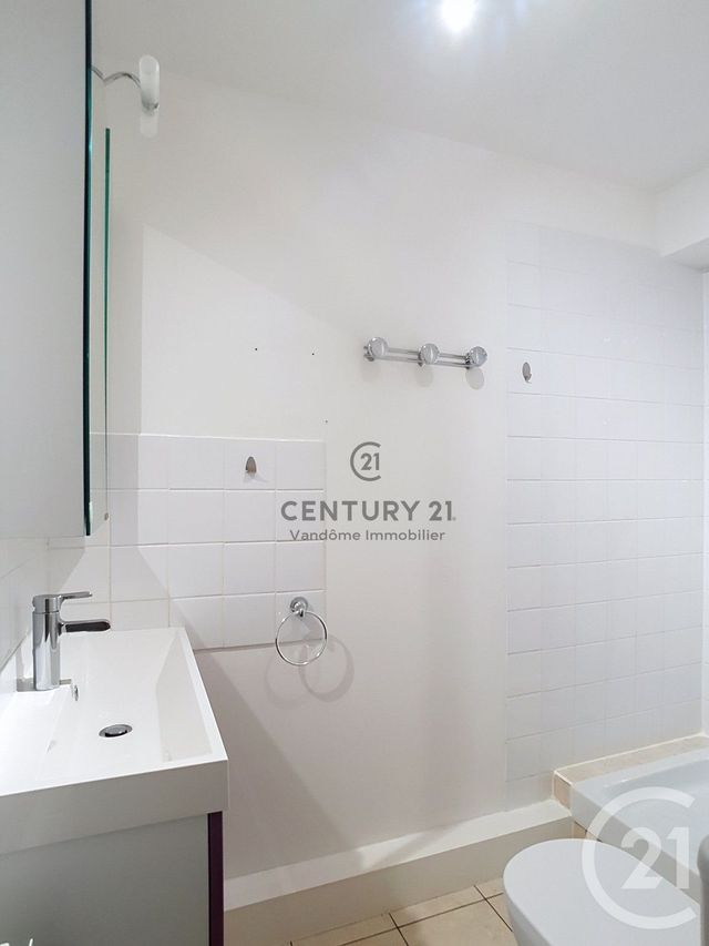 Appartement F3 à vendre - 3 pièces - 55.52 m2 - CREPY EN VALOIS - 60 - PICARDIE - Century 21 Vandôme Immobilier