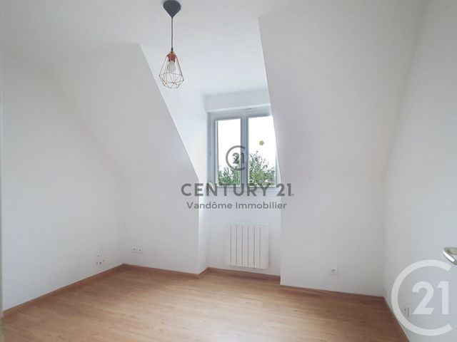 Appartement F3 à vendre - 3 pièces - 55.52 m2 - CREPY EN VALOIS - 60 - PICARDIE - Century 21 Vandôme Immobilier