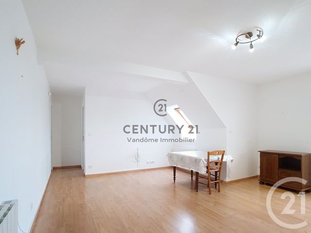 Appartement F3 à vendre - 3 pièces - 55.52 m2 - CREPY EN VALOIS - 60 - PICARDIE - Century 21 Vandôme Immobilier