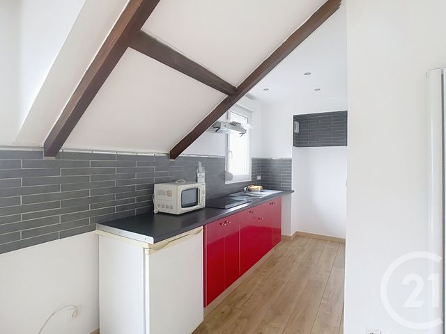 Appartement Studio à louer - 1 pièce - 27.0 m2 - CREPY EN VALOIS - 60 - PICARDIE - Century 21 Vandôme Immobilier