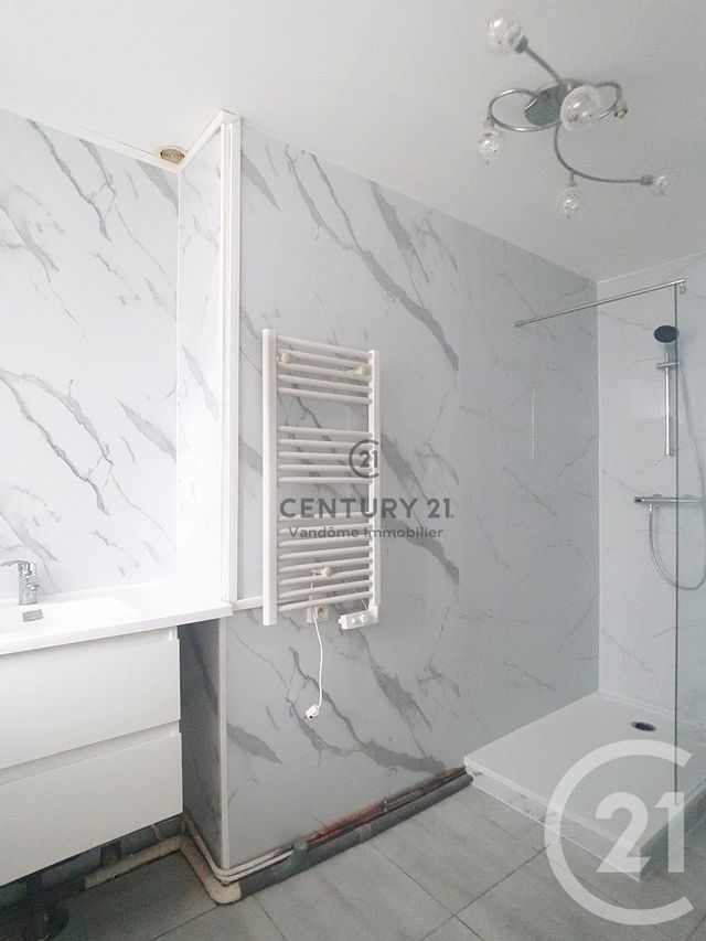 Appartement F3 à vendre - 3 pièces - 92.92 m2 - CREPY EN VALOIS - 60 - PICARDIE - Century 21 Vandôme Immobilier