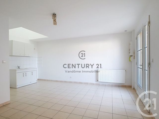 Appartement Studio à louer - 1 pièce - 26.53 m2 - CREPY EN VALOIS - 60 - PICARDIE - Century 21 Vandôme Immobilier