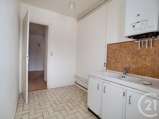 Appartement F2 à louer - 2 pièces - 50.0 m2 - CREPY EN VALOIS - 60 - PICARDIE - Century 21 Vandôme Immobilier