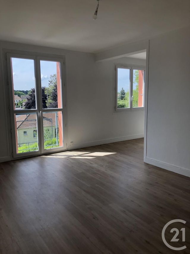 Appartement F3 à louer - 3 pièces - 64.0 m2 - CREPY EN VALOIS - 60 - PICARDIE - Century 21 Vandôme Immobilier
