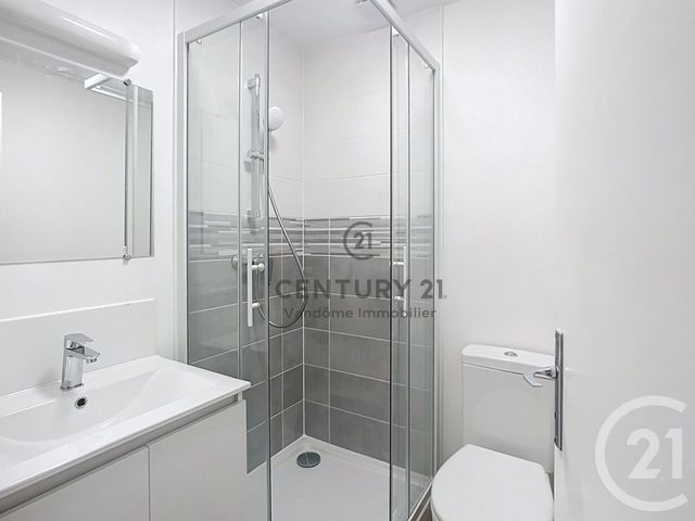 Appartement F1 à louer - 1 pièce - 27.12 m2 - CREPY EN VALOIS - 60 - PICARDIE - Century 21 Vandôme Immobilier