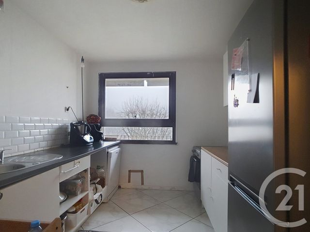 Appartement F4 à vendre - 4 pièces - 78.42 m2 - CREPY EN VALOIS - 60 - PICARDIE - Century 21 Vandôme Immobilier