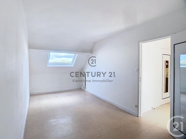 Appartement F2 à louer - 2 pièces - 45.47 m2 - CREPY EN VALOIS - 60 - PICARDIE - Century 21 Vandôme Immobilier