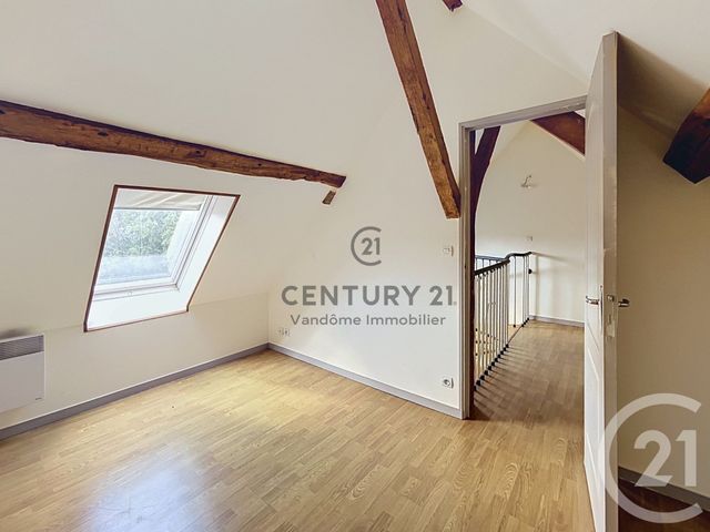Appartement Duplex à louer - 2 pièces - 46.7 m2 - LA FERTE MILON - 02 - PICARDIE - Century 21 Vandôme Immobilier