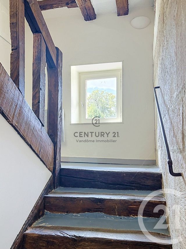 Appartement Duplex à louer - 2 pièces - 46.7 m2 - LA FERTE MILON - 02 - PICARDIE - Century 21 Vandôme Immobilier