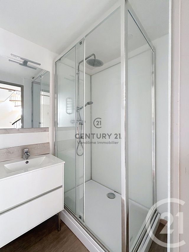 Appartement Duplex à louer - 2 pièces - 46.7 m2 - LA FERTE MILON - 02 - PICARDIE - Century 21 Vandôme Immobilier