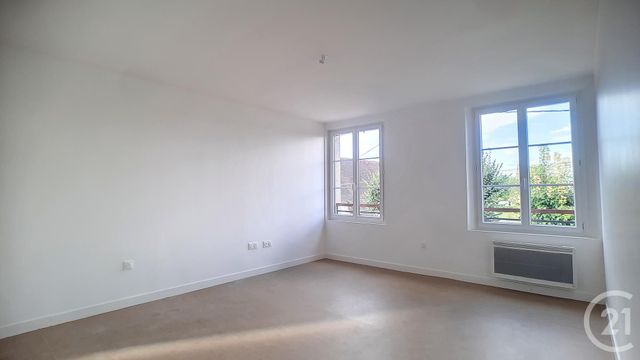 Appartement F3 à louer VEZ